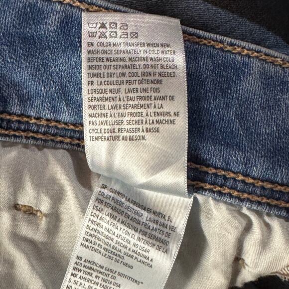 American Eagle SZ 12 SHORT Kick Boot Jeans Floral Embroidery Stretch Mid-Rise - Picture 13 of 13